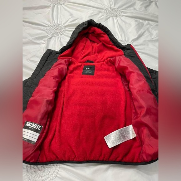 Nike Puffer Jacket - Picture 2 of 2